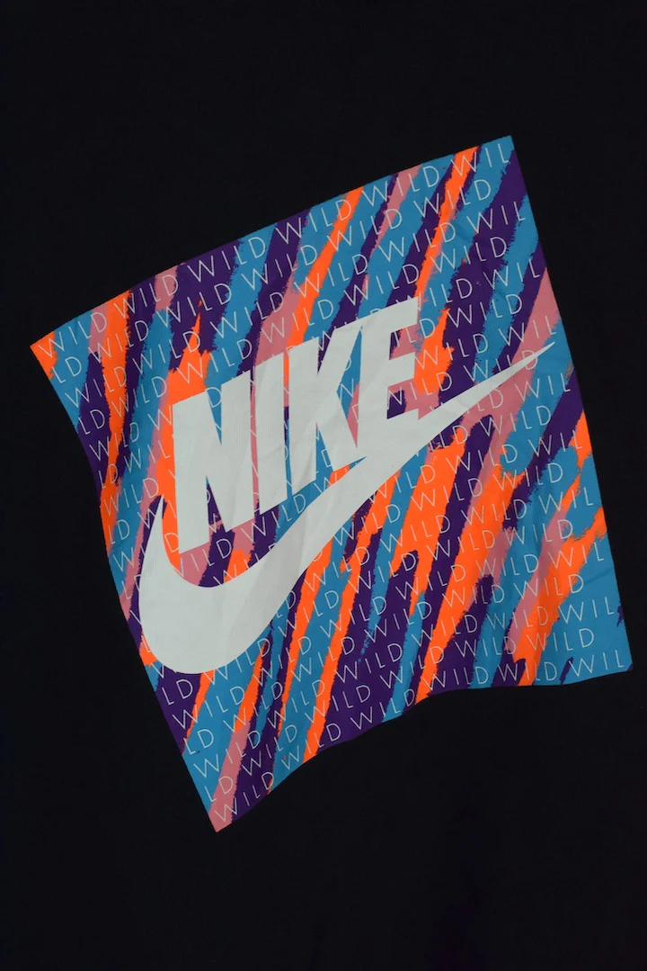 Nike Brand T-shirt - Image 3
