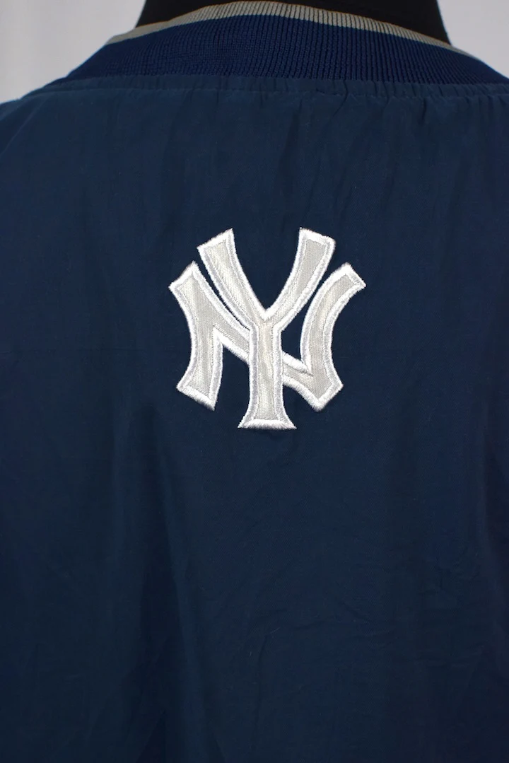 90s/00s New York Yankees MLB Pullover - Image 4