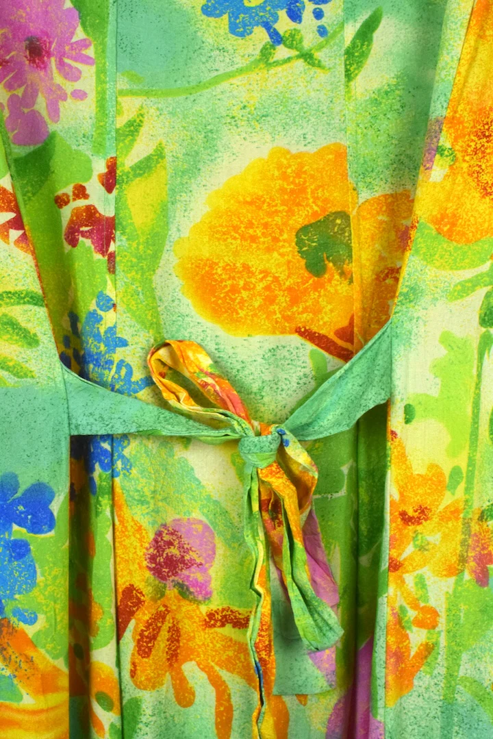 Vibrant Floral Print Dress - Image 4
