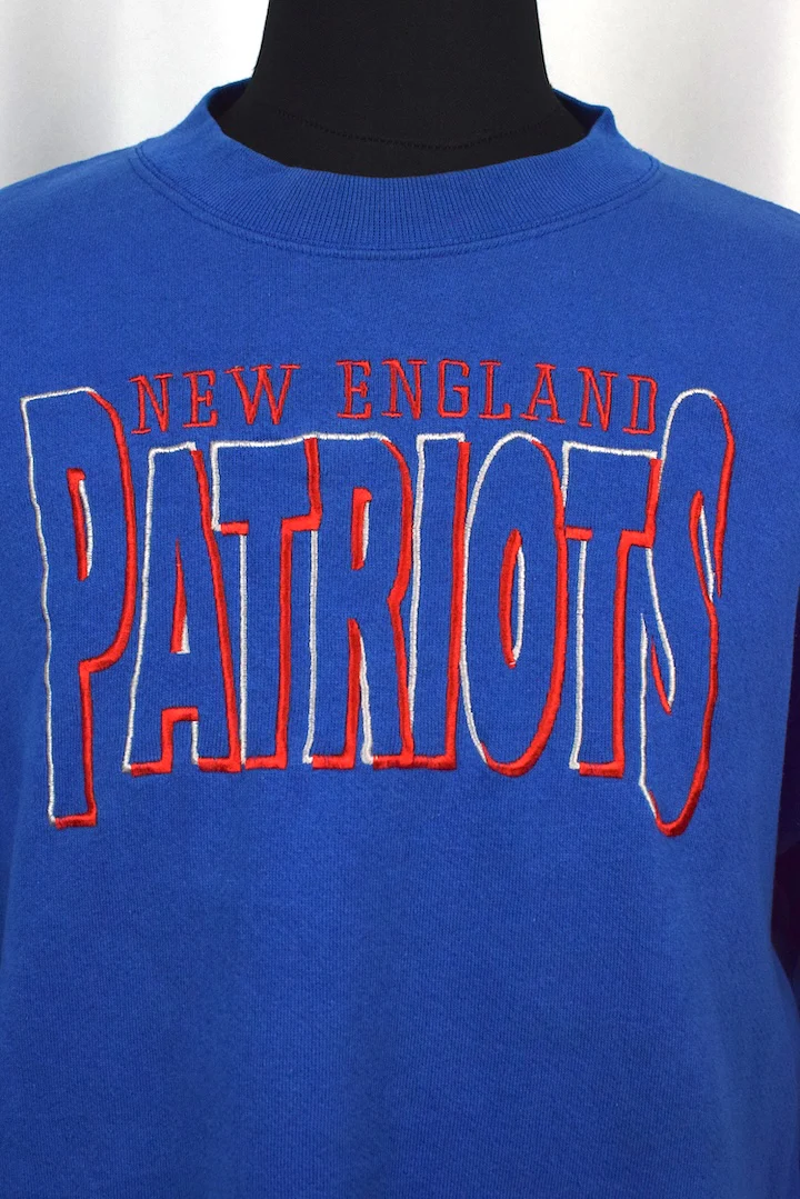 90s New England Patriots NFL Sweatshirt - Image 2