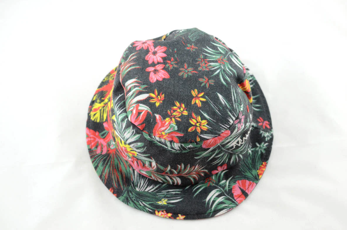 NEW Black Ferny Hawaiian Bucket Hat - Image 2