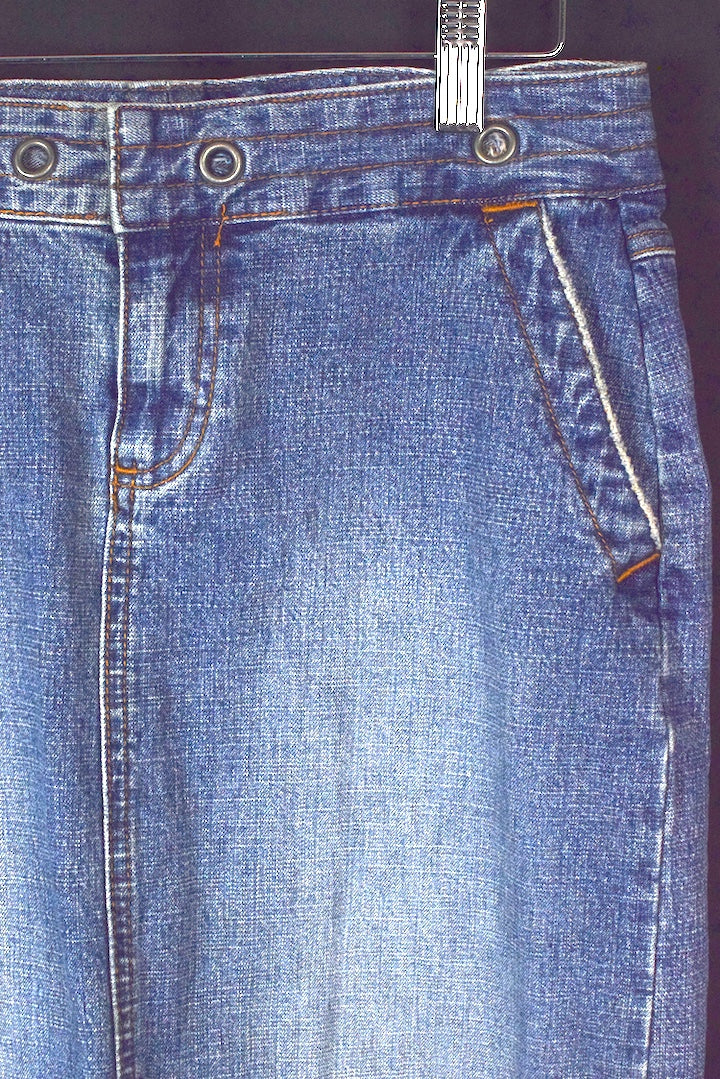 Old Navy Brand Denim Skirt - Image 2