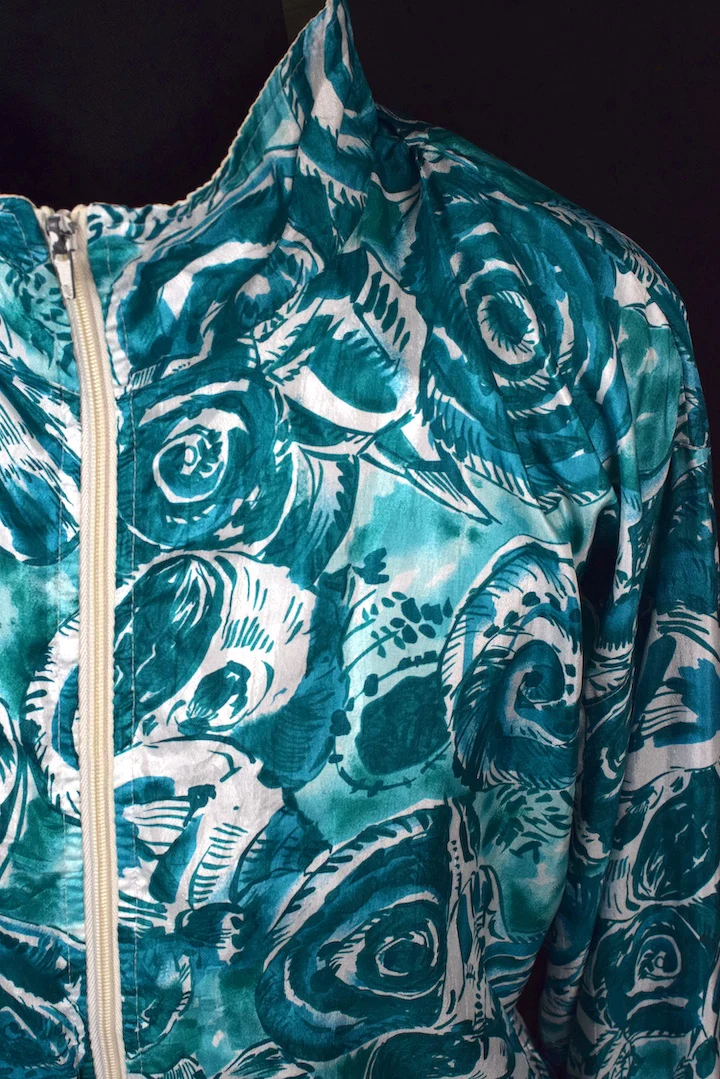 Sunterra Brand Spray Jacket - Image 2