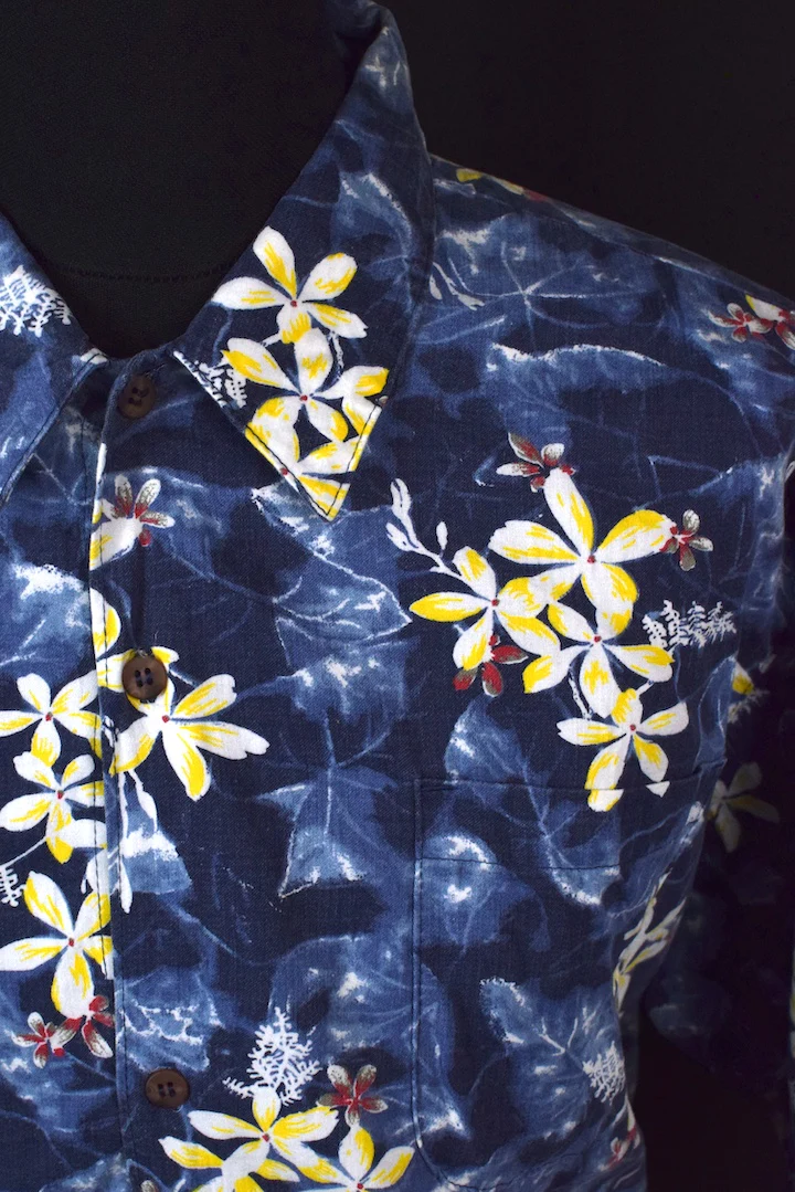 Hurley Brand Shirt - Image 2