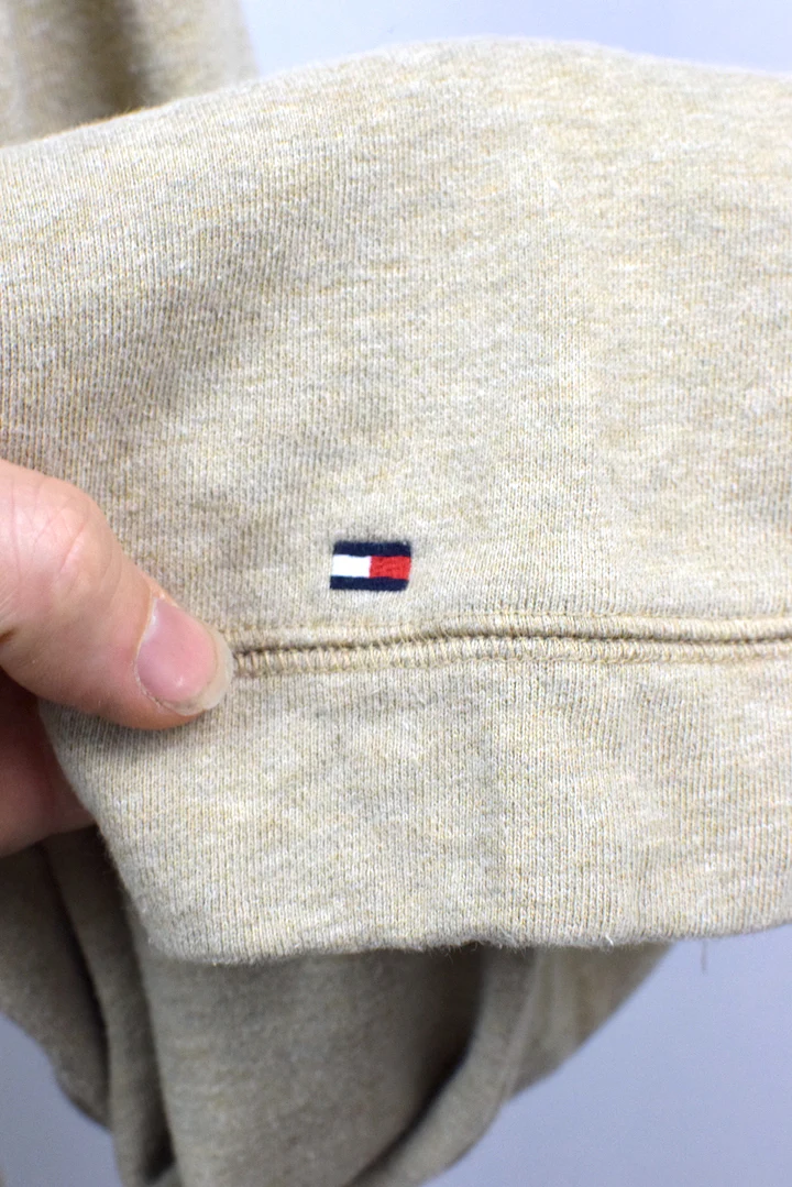 Tommy Hilfiger Brand Pullover - Image 3