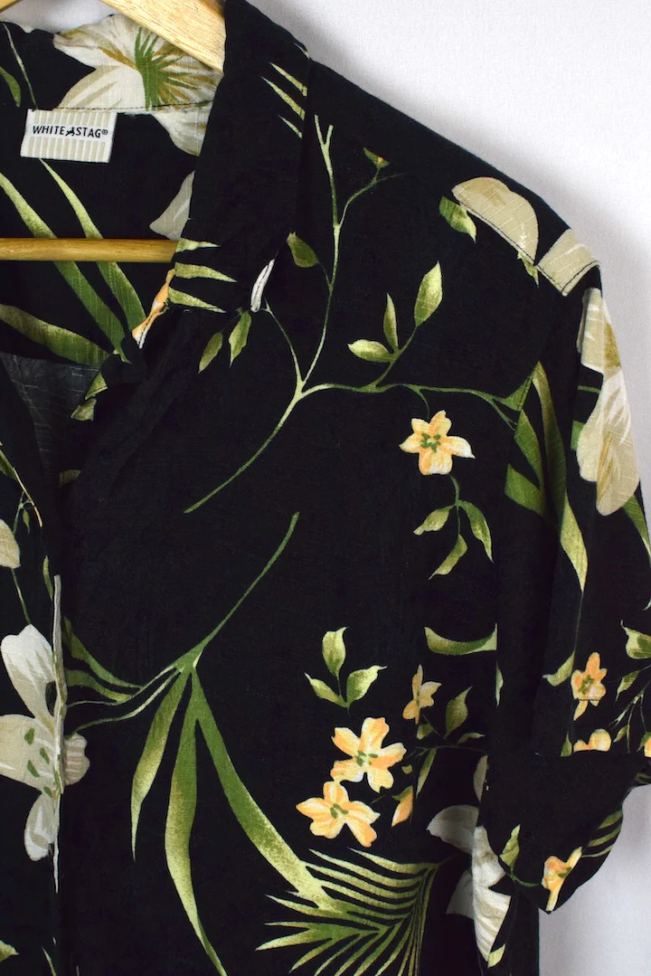 Black Hawaiian Print Top - Image 2