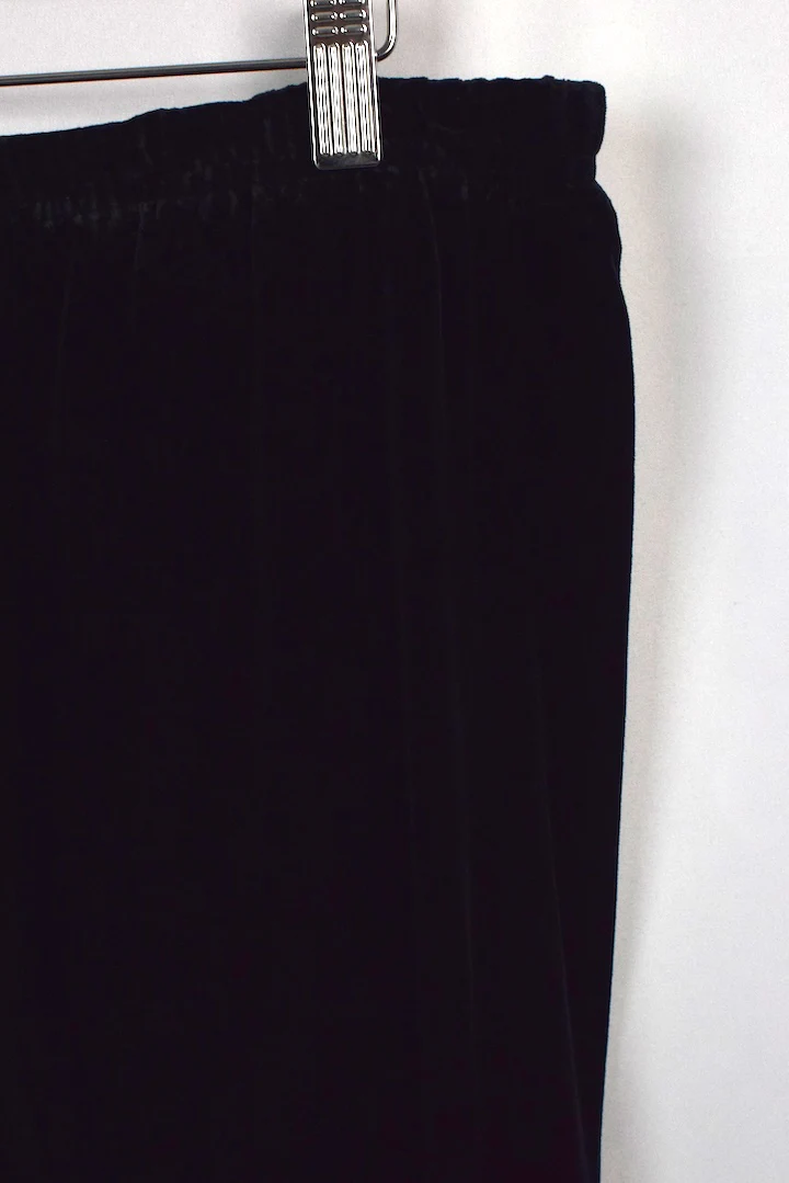 Black Velvet Skirt - Image 2