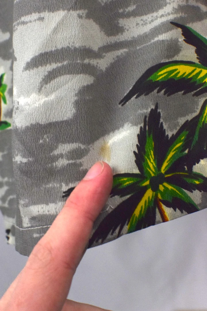 Vintage Tropical Island Print Hawaiian Shirt - Image 5
