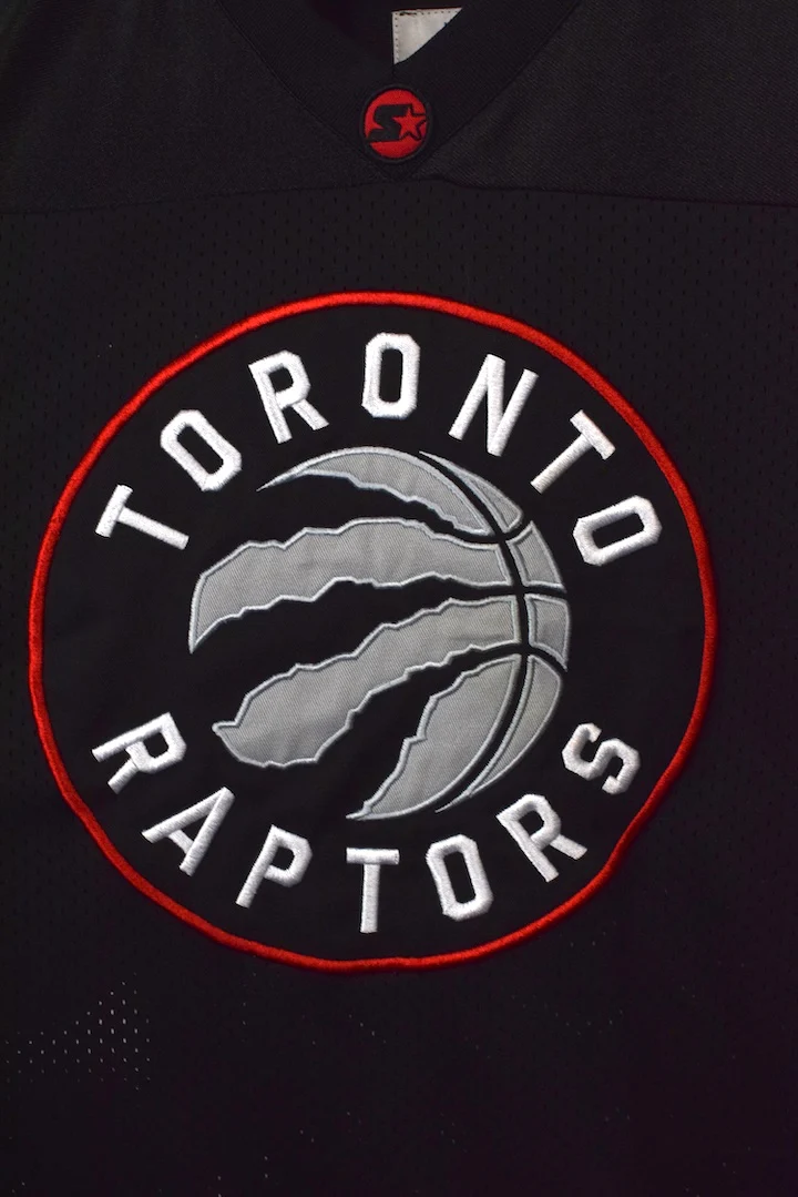 90s/00s Toronto Raptors NBA Football Jersey - Image 2