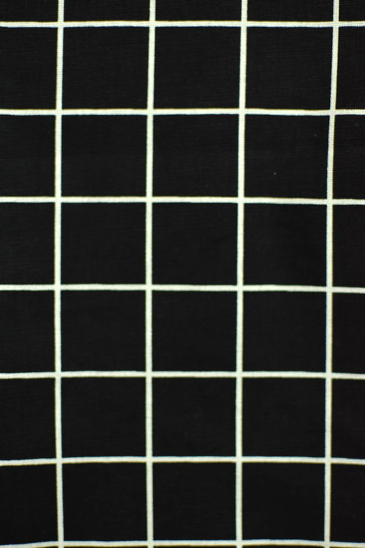 NEW Checkered Print Tote Bag - Image 4
