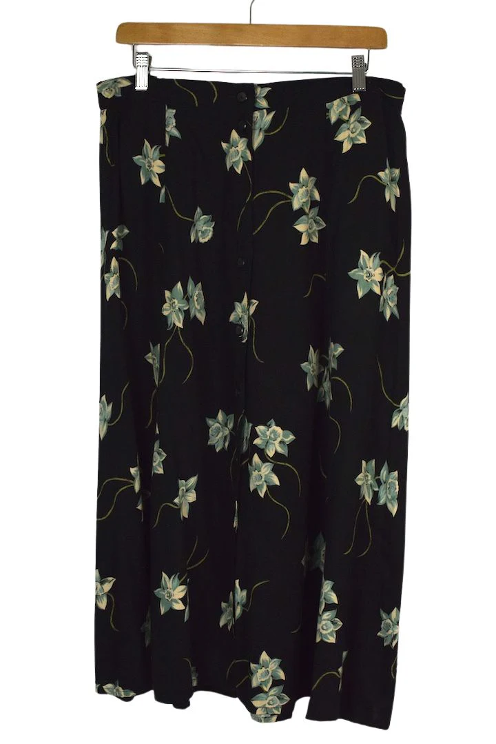 Sag Harbor Brand Floral Print Skirt