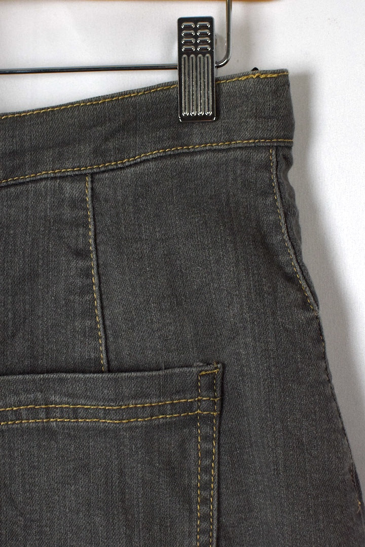 Grey Denim Mini Skirt - Image 4