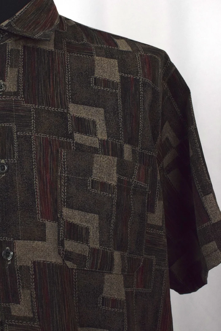 Abstract Shape Print Shirt - Image 2