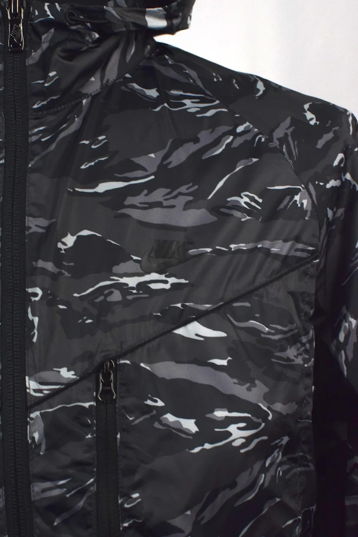 Grey Camouflage Spray Jacket - Image 2